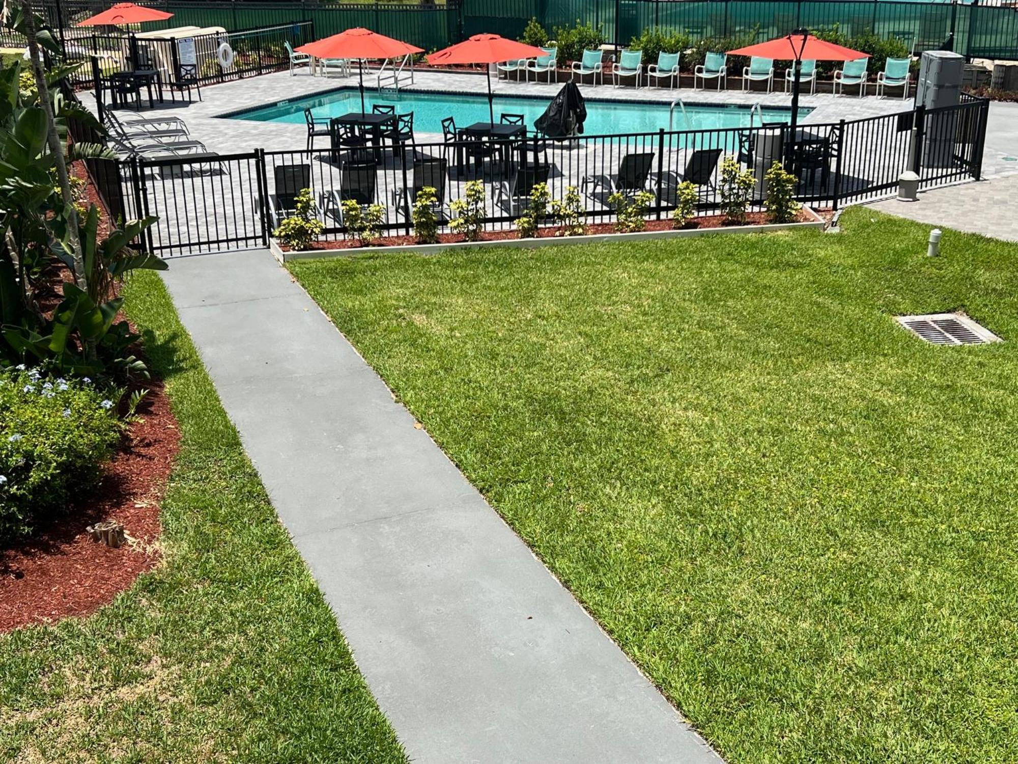 Clarion Inn Orlando International Drive - Icon Park Williamsburg Exterior photo