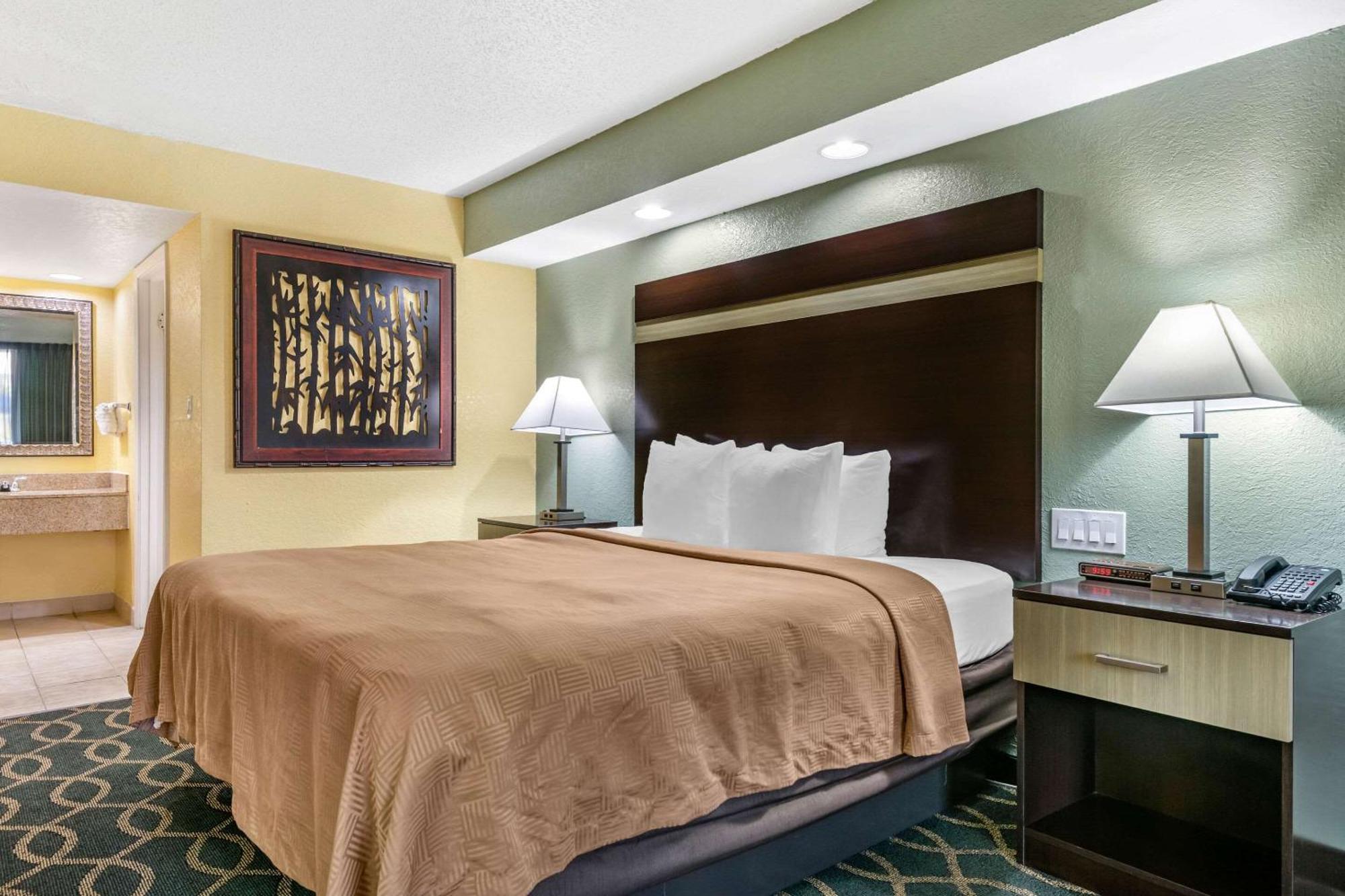Clarion Inn Orlando International Drive - Icon Park Williamsburg Exterior photo
